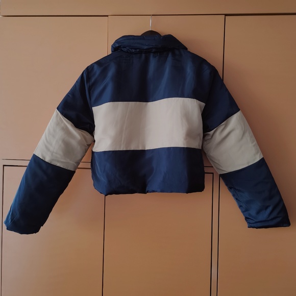 I Saw it First cropped puffer jacket  - NWT (L) - Picture 7 of 13